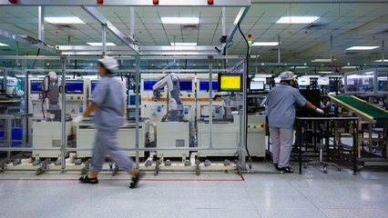 探訪聯(lián)想武漢工廠 揭秘智能手機的“智能”制造之路